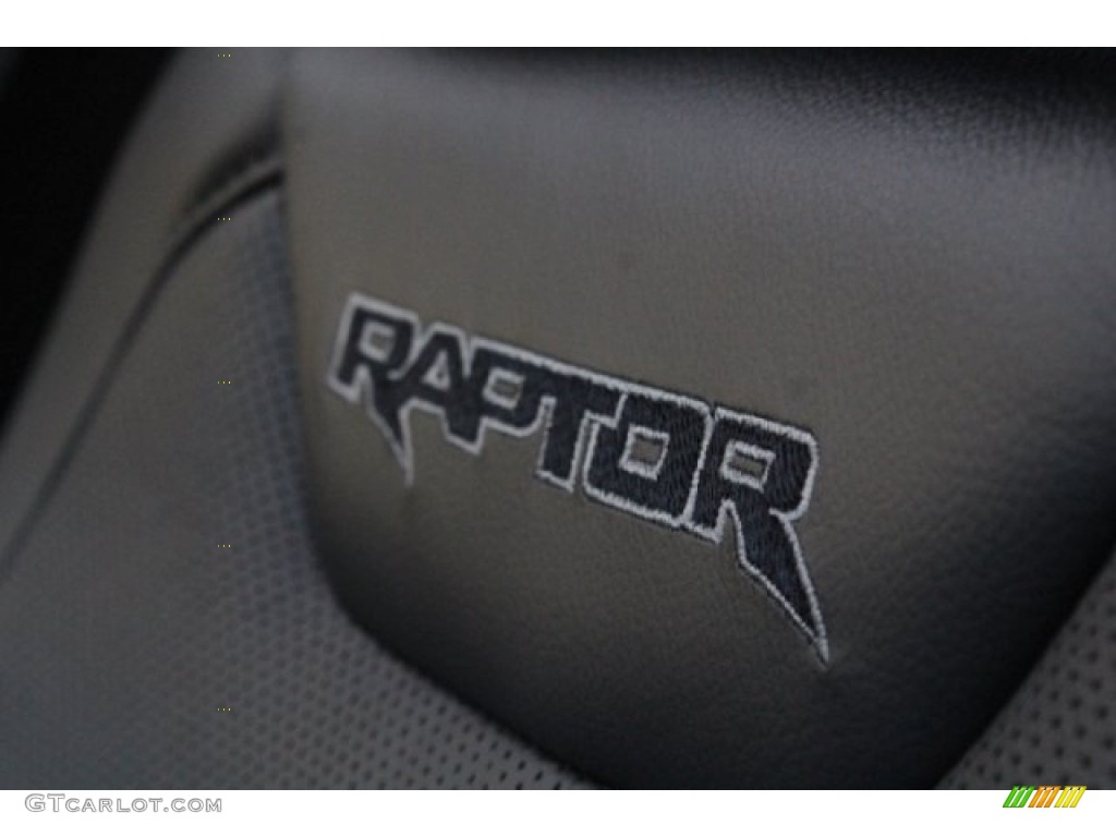 2018 Ford F150 SVT Raptor SuperCrew 4x4 Marks and Logos Photo #130141370