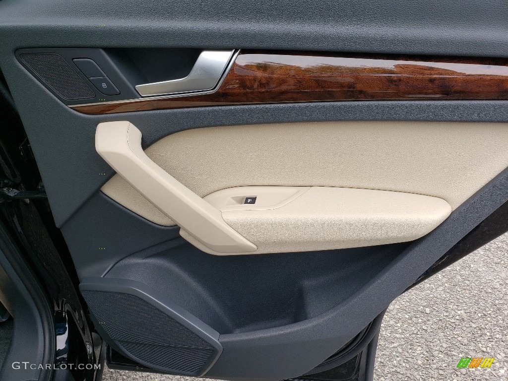 2018 Audi Q5 2.0 TFSI Premium quattro Atlas Beige Door Panel Photo #130141834