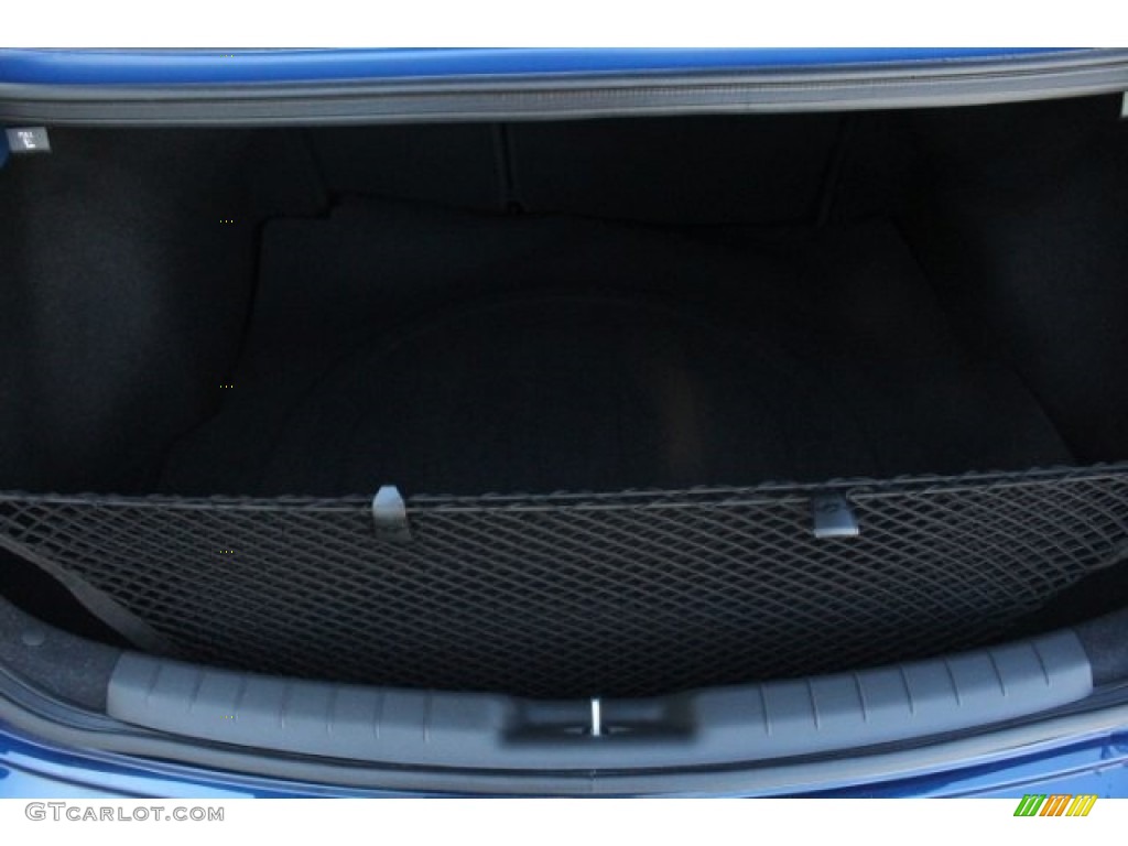 2019 Hyundai Elantra SE Trunk Photos