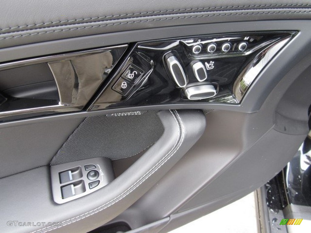 2019 Jaguar F-Type P300 Convertible Controls Photo #130147058
