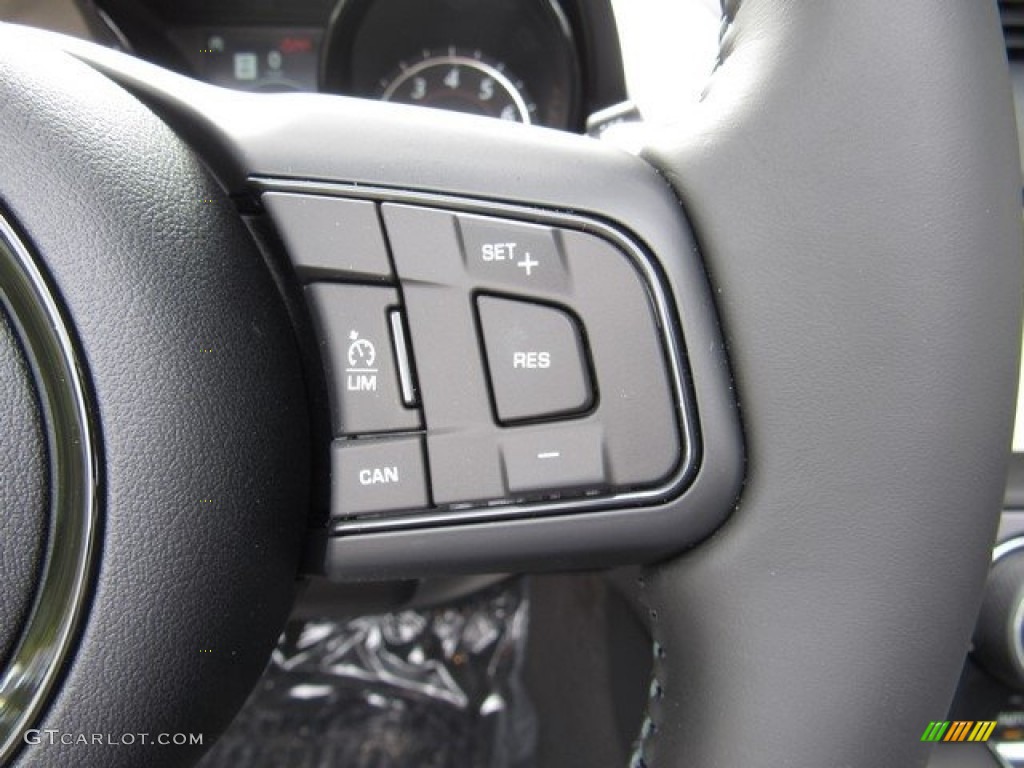 2019 Jaguar F-Type P300 Convertible Steering Wheel Photos