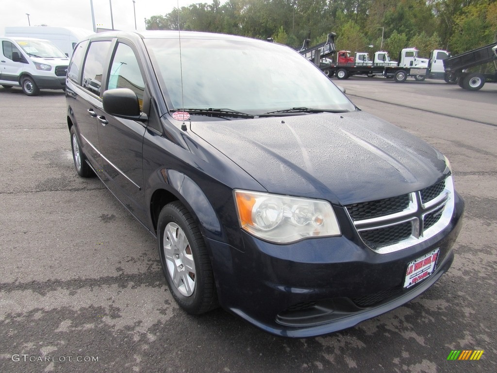 2012 Grand Caravan SE - True Blue Pearl / Black/Light Graystone photo #7