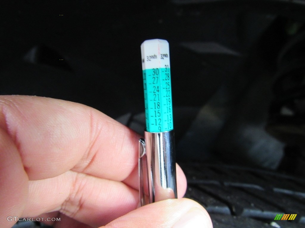 2012 Grand Caravan SE - True Blue Pearl / Black/Light Graystone photo #44