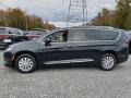 2019 Brilliant Black Crystal Pearl Chrysler Pacifica Touring L  photo #3