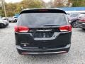 2019 Brilliant Black Crystal Pearl Chrysler Pacifica Touring L  photo #5