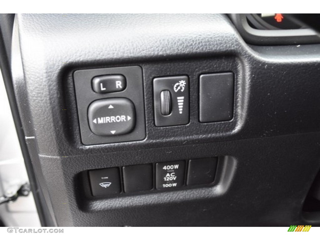 2019 Toyota 4Runner SR5 4x4 Controls Photo #130159431