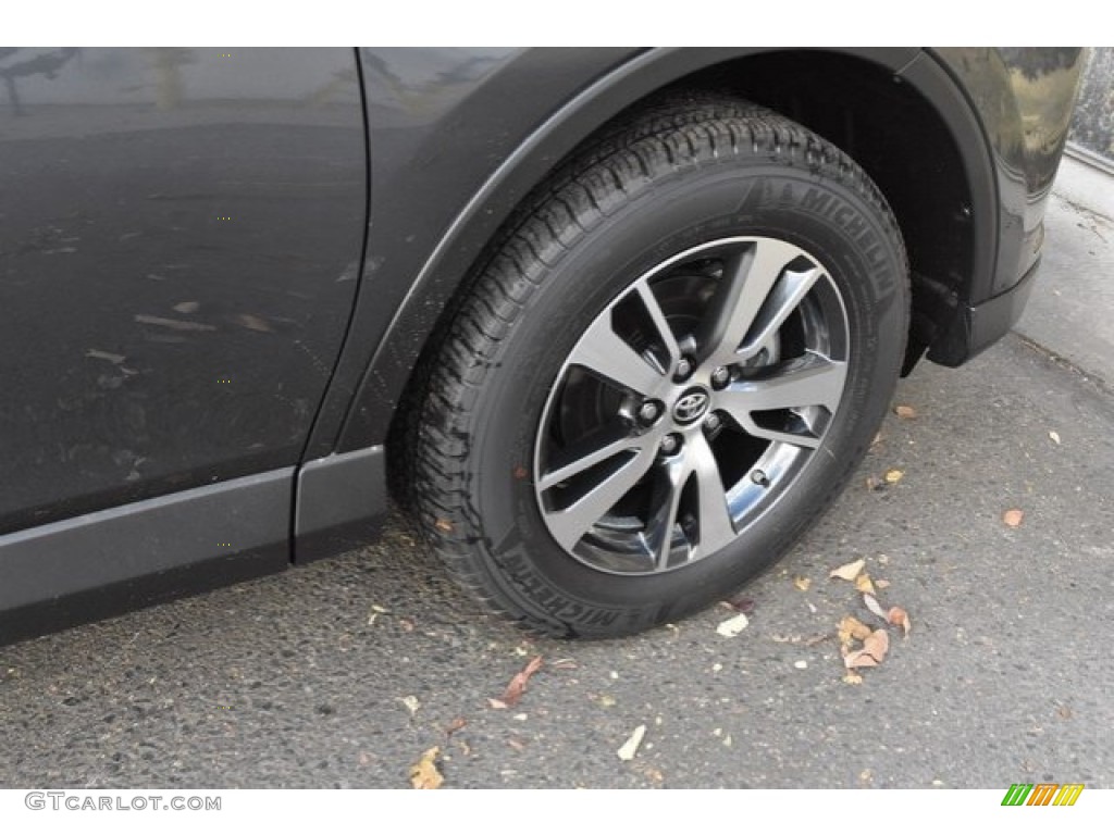 2018 RAV4 XLE - Magnetic Gray Metallic / Black photo #36