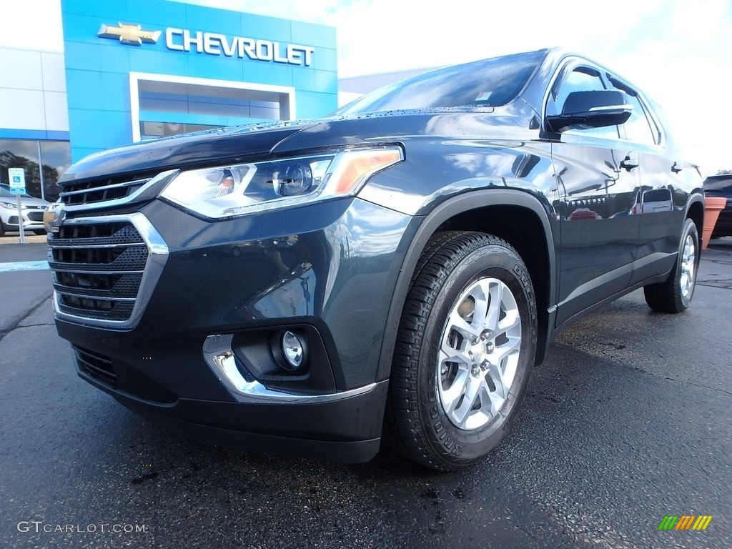 2018 Traverse LT AWD - Graphite Metallic / Jet Black photo #2