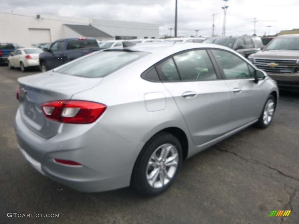 2019 Cruze LS - Silver Ice Metallic / Black photo #5