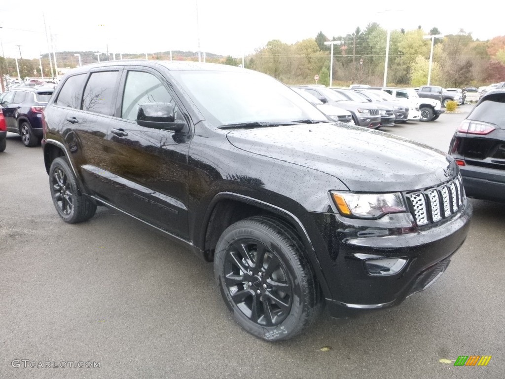 Diamond Black Crystal Pearl 2019 Jeep Grand Cherokee Altitude 4x4 Exterior Photo #130170330