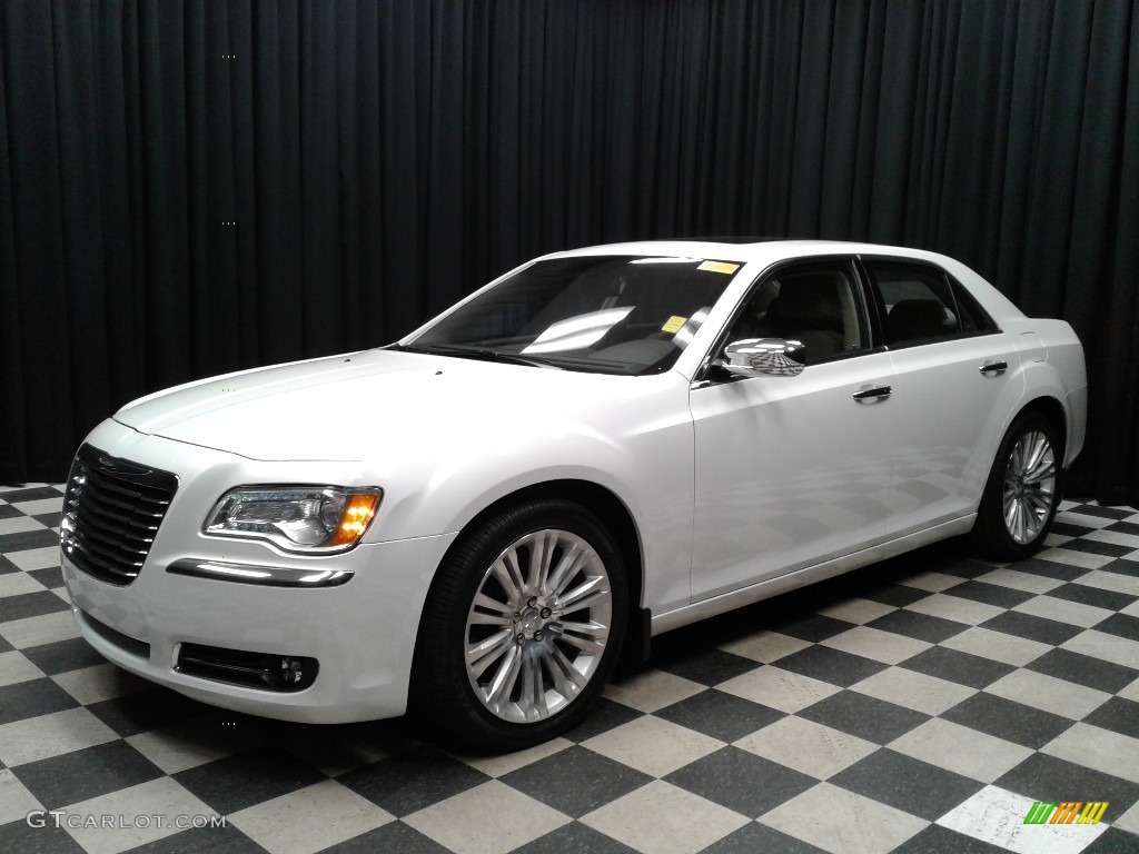 2013 300 C - Ivory Tri-Coat Pearl / Dark Frost Beige/Light Frost Beige photo #2
