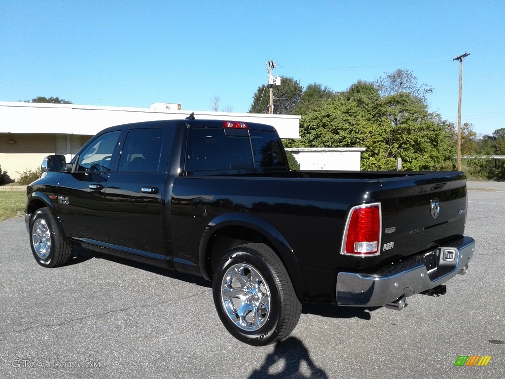 2018 1500 Laramie Crew Cab 4x4 - Brilliant Black Crystal Pearl / Black photo #8