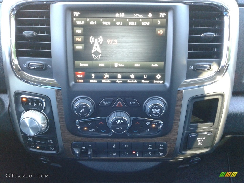 2018 1500 Laramie Crew Cab 4x4 - Brilliant Black Crystal Pearl / Black photo #20