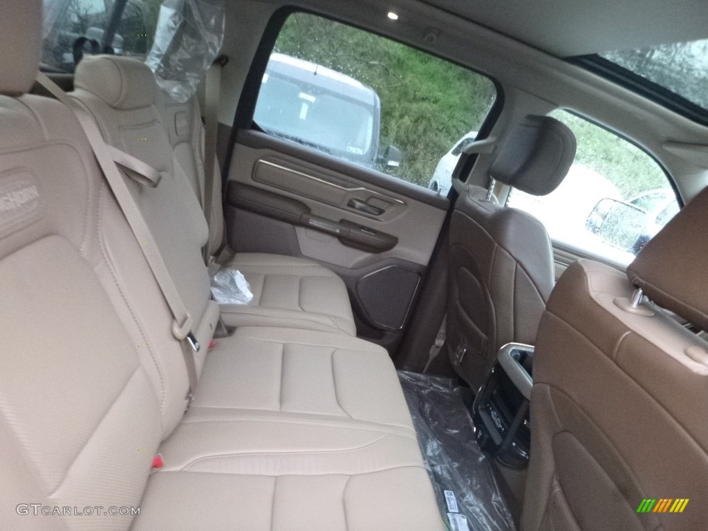 2019 1500 Long Horn Crew Cab 4x4 - Diamond Black Crystal Pearl / Mountain Brown/Light Frost Beige photo #11