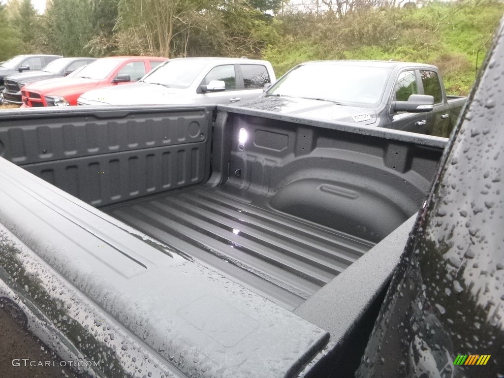 2019 1500 Long Horn Crew Cab 4x4 - Diamond Black Crystal Pearl / Mountain Brown/Light Frost Beige photo #12