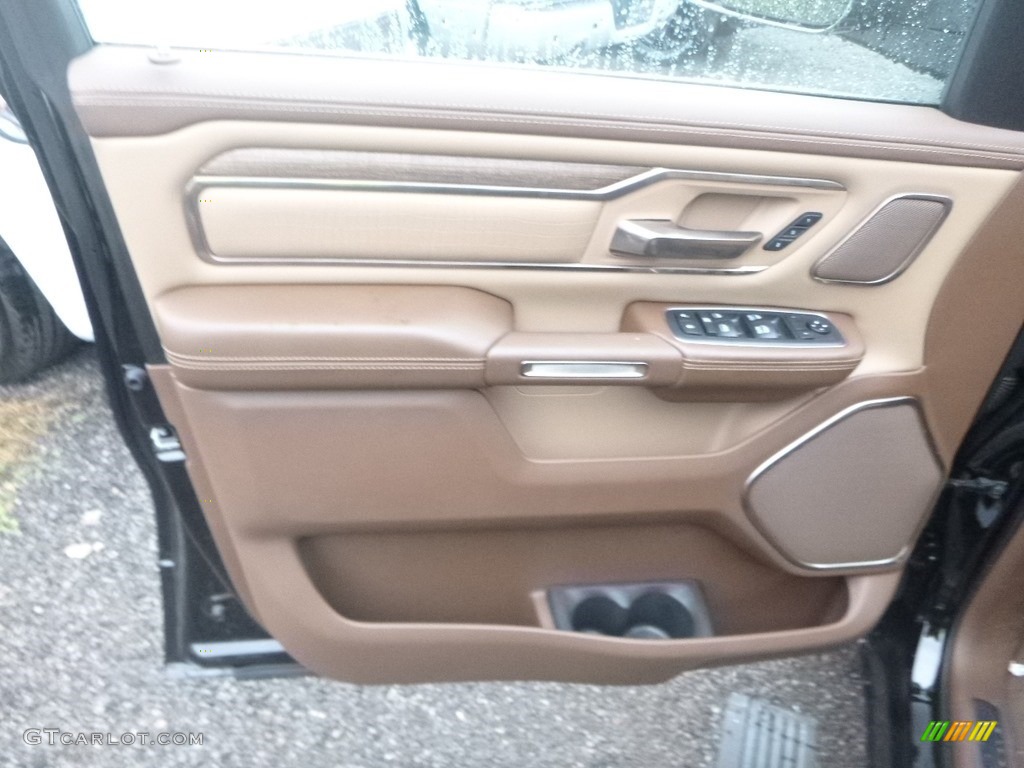 2019 1500 Long Horn Crew Cab 4x4 - Diamond Black Crystal Pearl / Mountain Brown/Light Frost Beige photo #13
