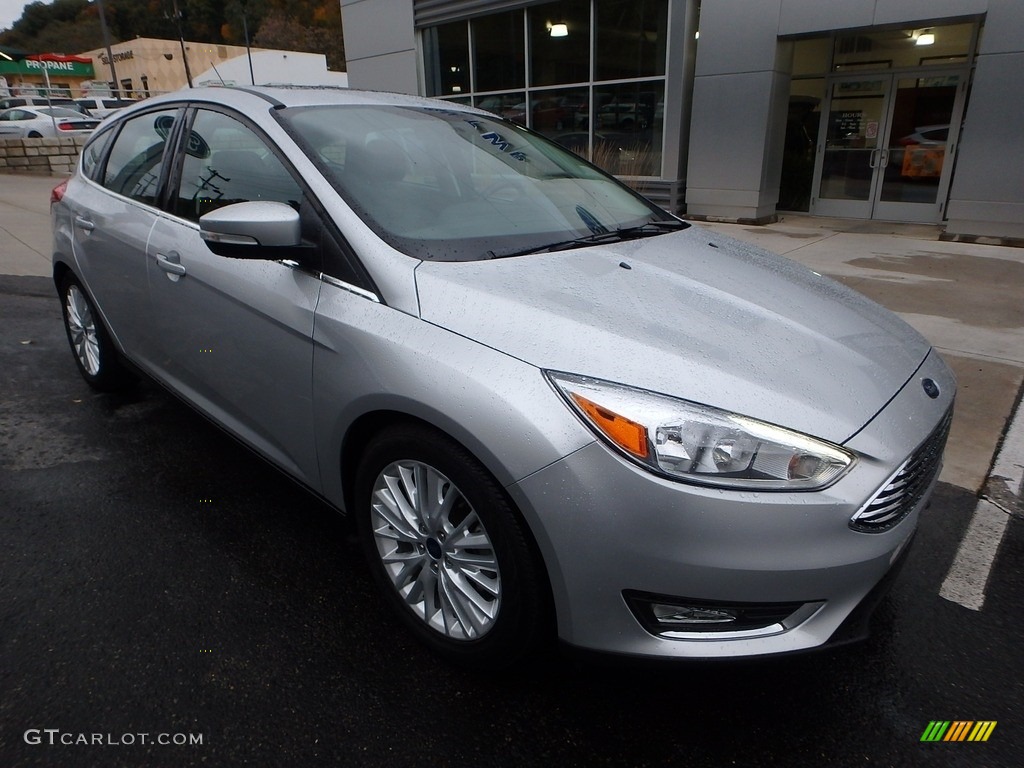 Ingot Silver 2018 Ford Focus Titanium Hatch Exterior Photo #130175529