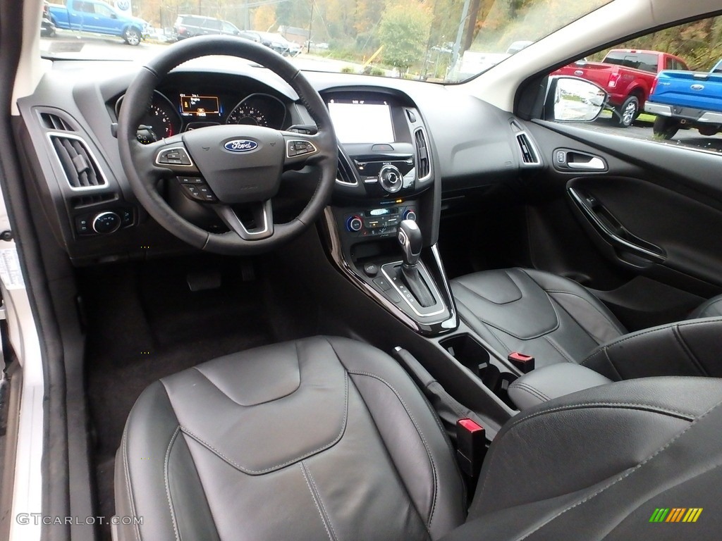 Charcoal Black Interior 2018 Ford Focus Titanium Hatch Photo #130175640