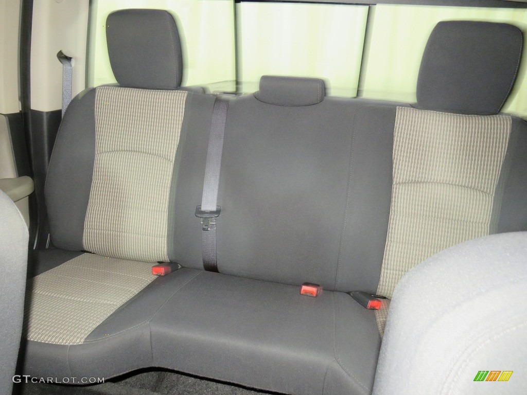 2011 Ram 2500 HD SLT Crew Cab 4x4 - Bright Silver Metallic / Dark Slate/Medium Graystone photo #18