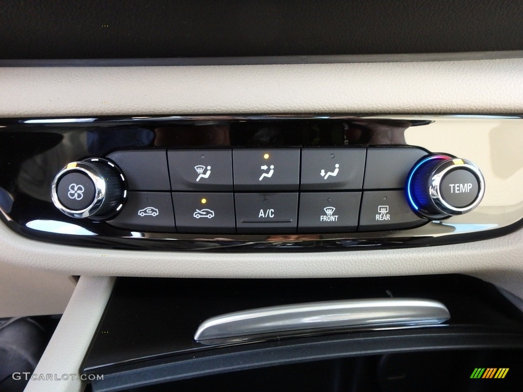 2019 Buick Regal Sportback Preferred Controls Photo #130180011