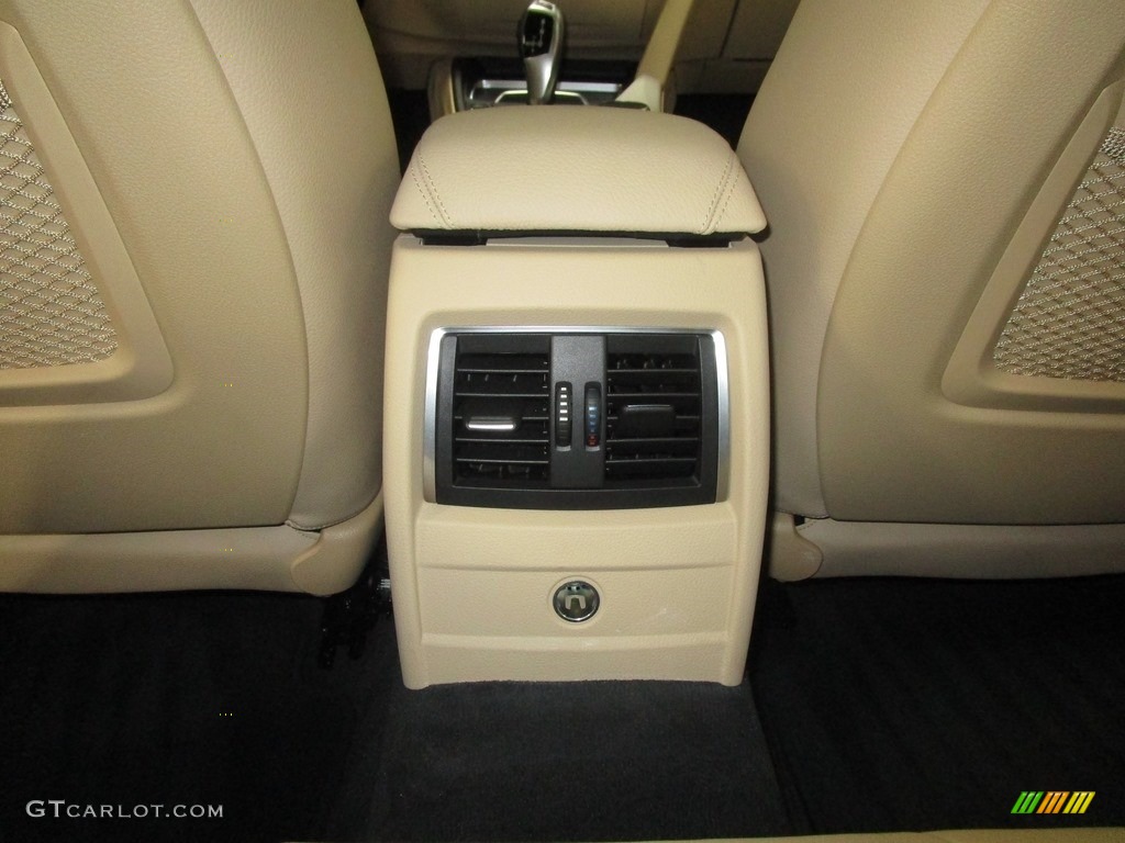 2018 3 Series 320i xDrive Sedan - Jet Black / Venetian Beige photo #19