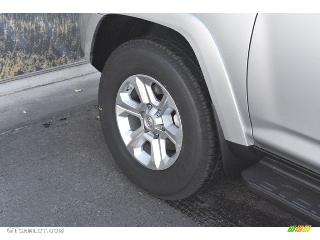 2019 4Runner SR5 4x4 - Classic Silver Metallic / Graphite photo #33