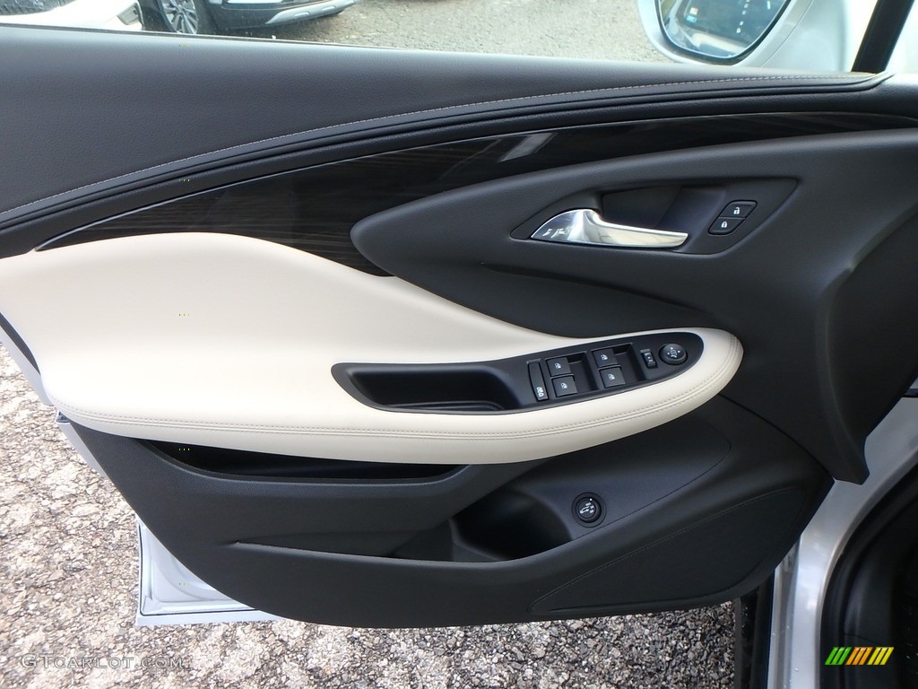 2019 Buick Envision Preferred AWD Light Neutral Door Panel Photo #130181037