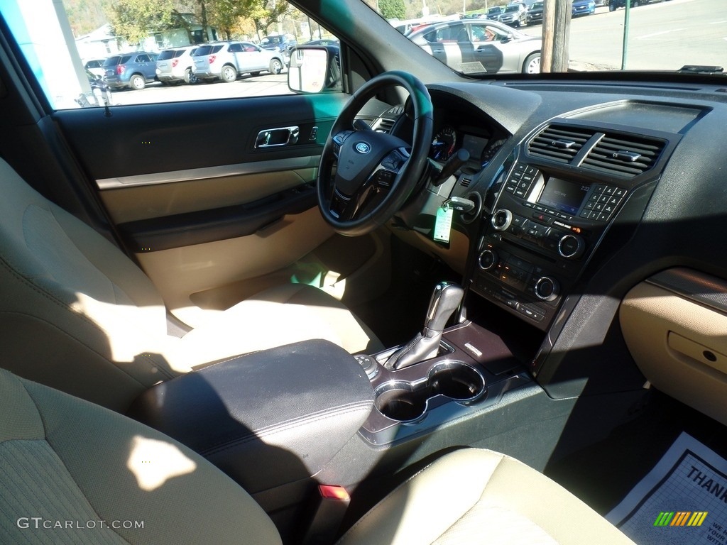 2016 Explorer 4WD - Shadow Black / Medium Light Camel photo #43