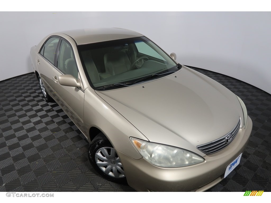 2005 Camry LE - Beige / Taupe photo #2