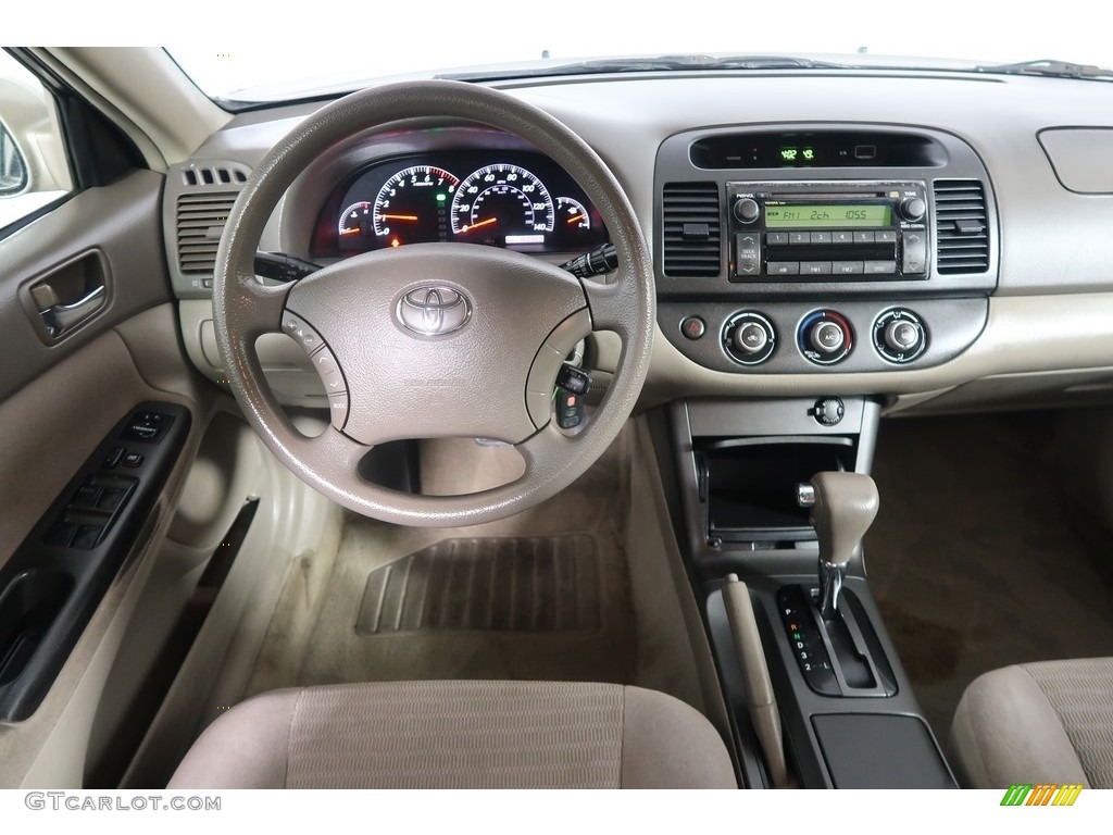2005 Camry LE - Beige / Taupe photo #16