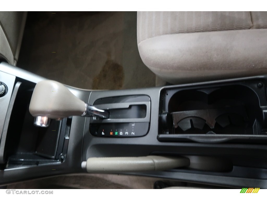 2005 Camry LE - Beige / Taupe photo #24
