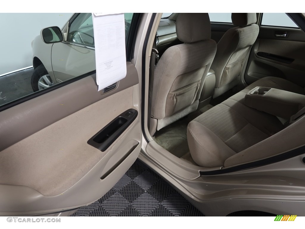 2005 Camry LE - Beige / Taupe photo #37