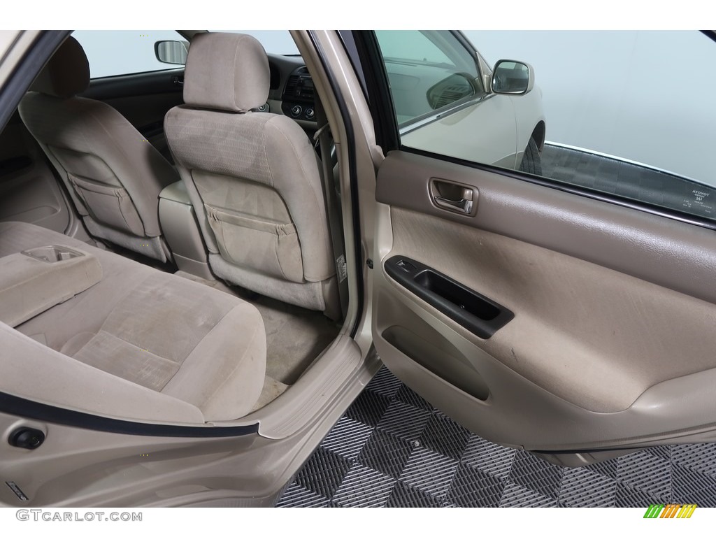 2005 Camry LE - Beige / Taupe photo #38