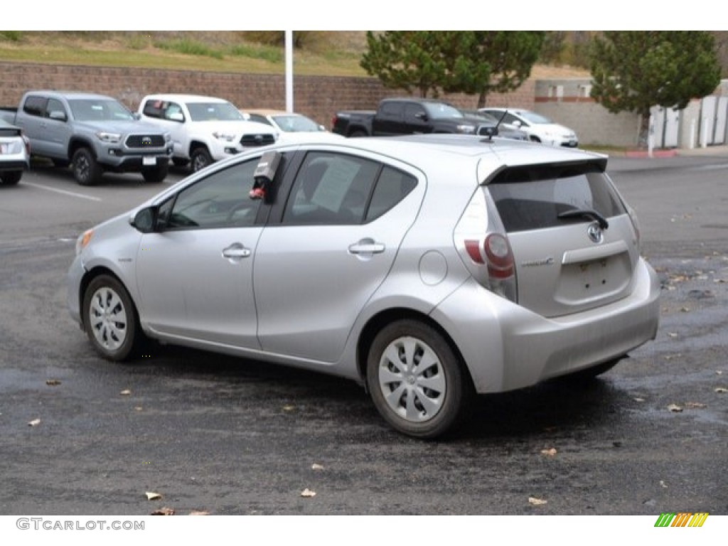 2012 Prius c Hybrid Two - Classic Silver Metallic / Light Blue Gray/Black photo #4