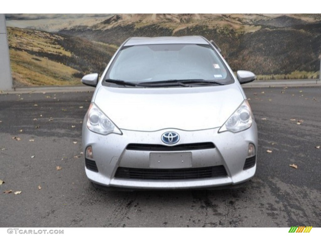 2012 Prius c Hybrid Two - Classic Silver Metallic / Light Blue Gray/Black photo #8