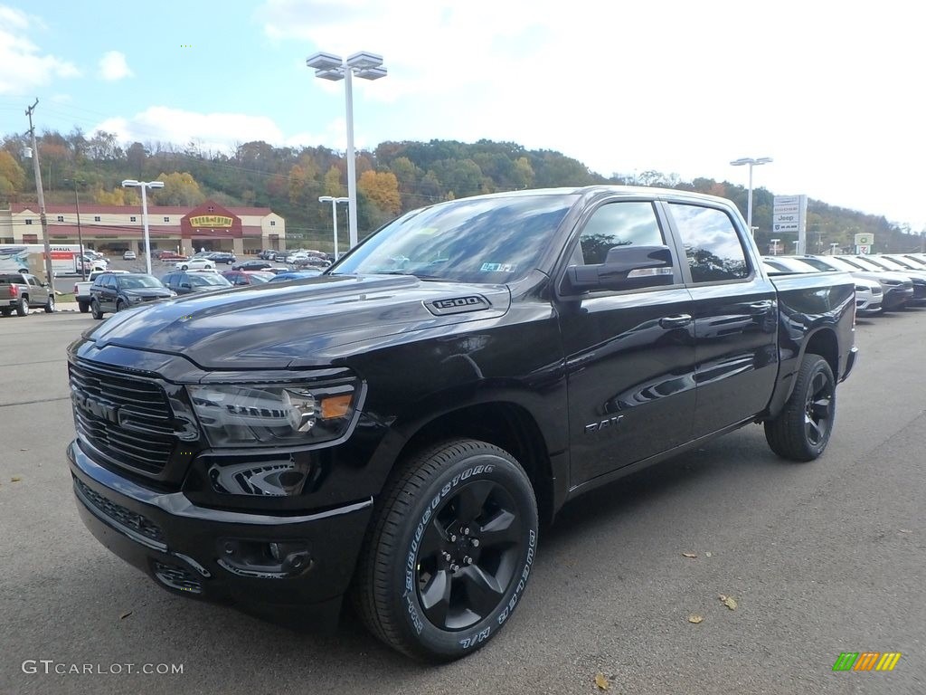 2019 1500 Big Horn Crew Cab 4x4 - Diamond Black Crystal Pearl / Black photo #1