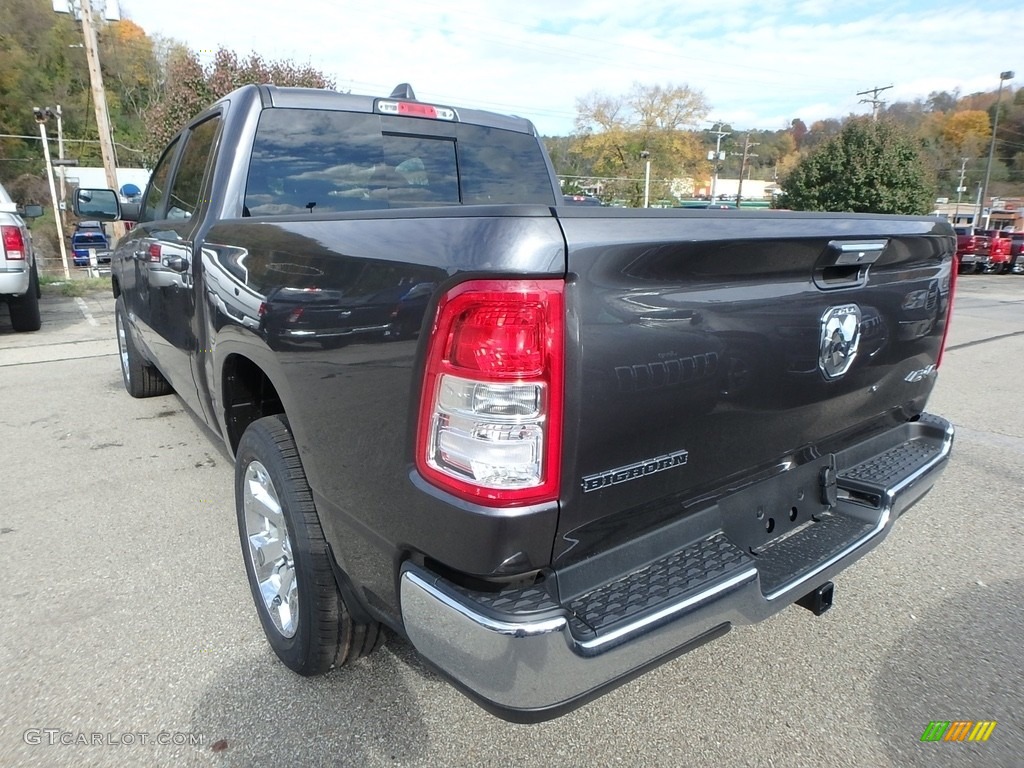 2019 1500 Big Horn Crew Cab 4x4 - Granite Crystal Metallic / Black photo #3