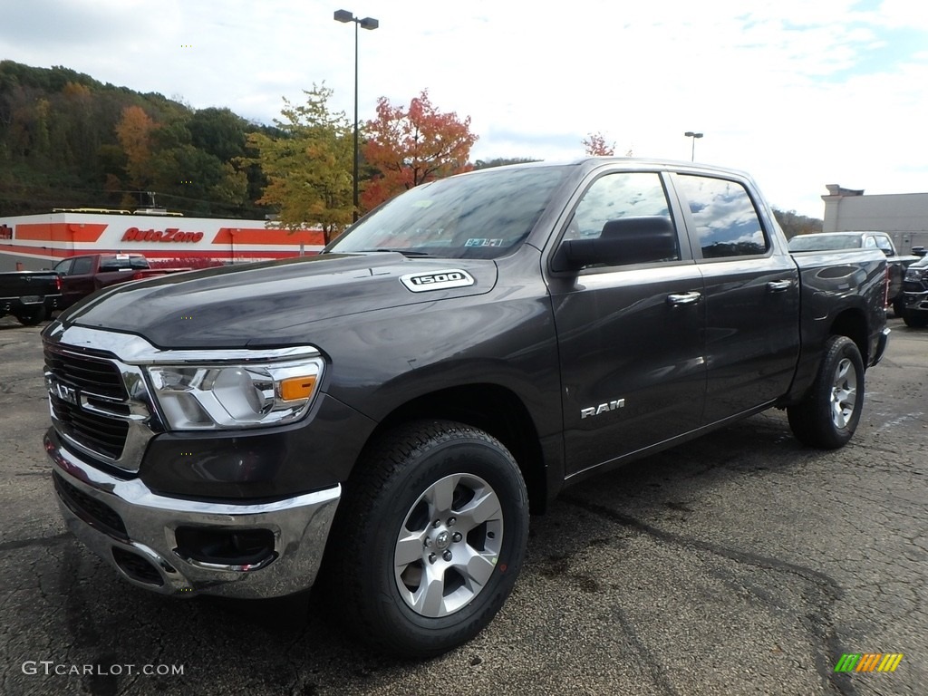 2019 1500 Big Horn Crew Cab 4x4 - Granite Crystal Metallic / Black photo #1