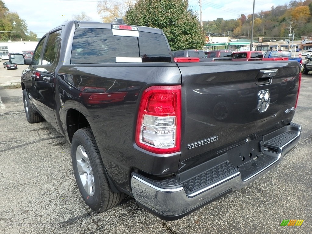 2019 1500 Big Horn Crew Cab 4x4 - Granite Crystal Metallic / Black photo #3