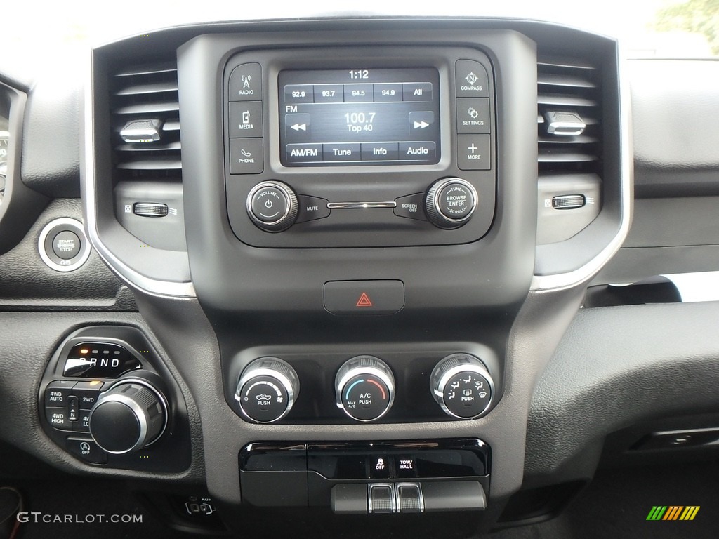 2019 1500 Big Horn Crew Cab 4x4 - Granite Crystal Metallic / Black photo #15
