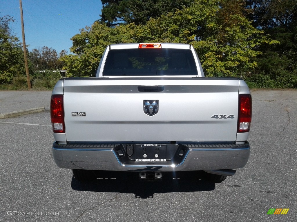 2019 1500 Classic Tradesman Quad Cab 4x4 - Bright Silver Metallic / Black/Diesel Gray photo #7