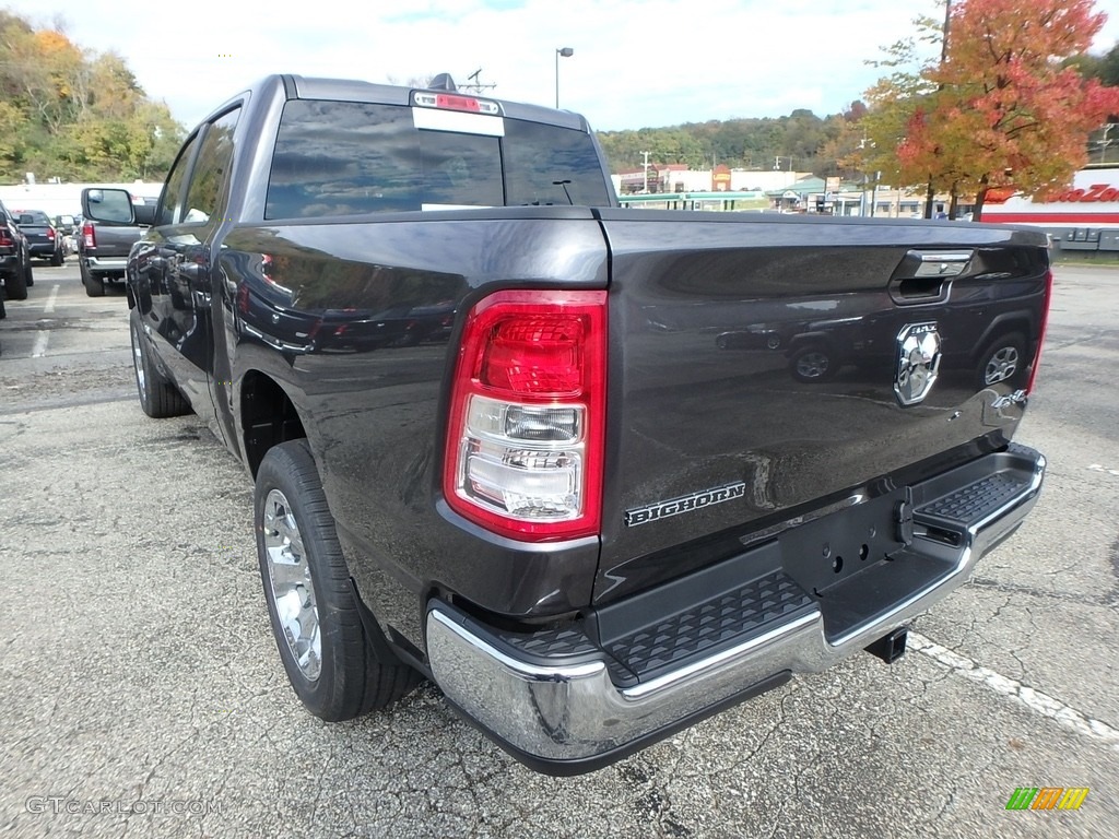 2019 1500 Big Horn Crew Cab 4x4 - Granite Crystal Metallic / Black photo #3