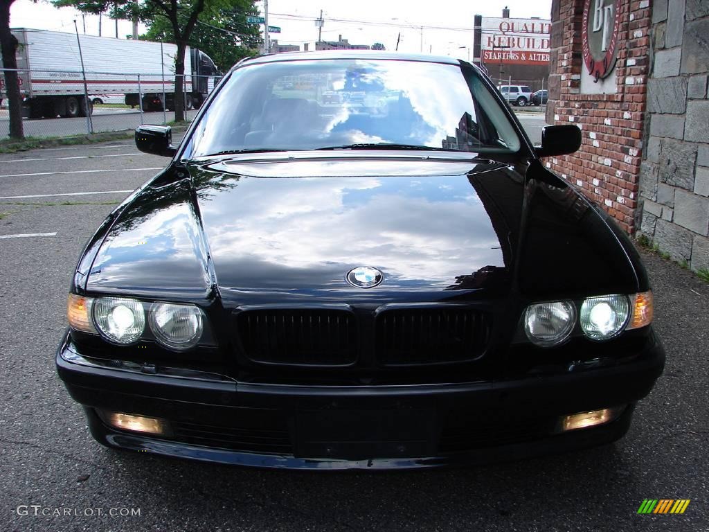 Jet Black BMW 7 Series