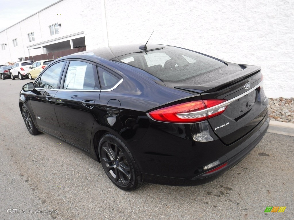 2018 Fusion Hybrid SE - Shadow Black / Ebony photo #12