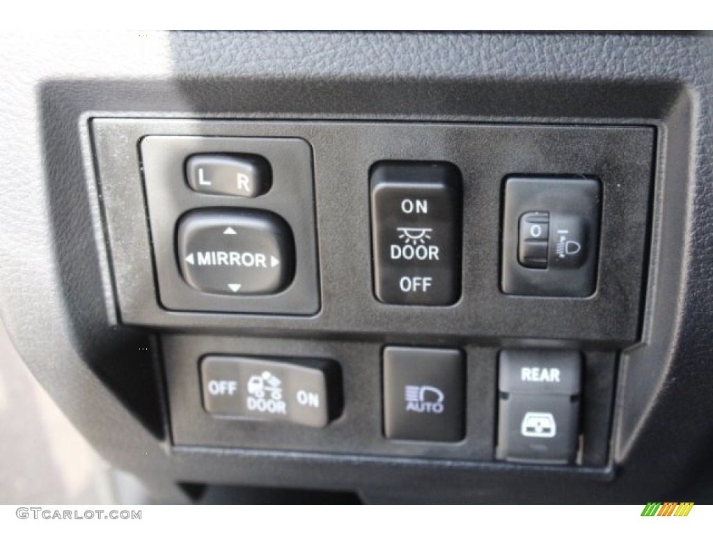 2019 Toyota Tundra TSS Off Road CrewMax 4x4 Controls Photos