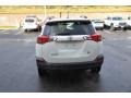 Super White - RAV4 LE Photo No. 5