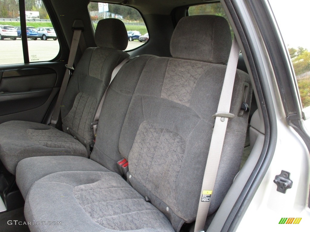2004 Envoy SLE 4x4 - Liquid Silver Metallic / Medium Pewter photo #19