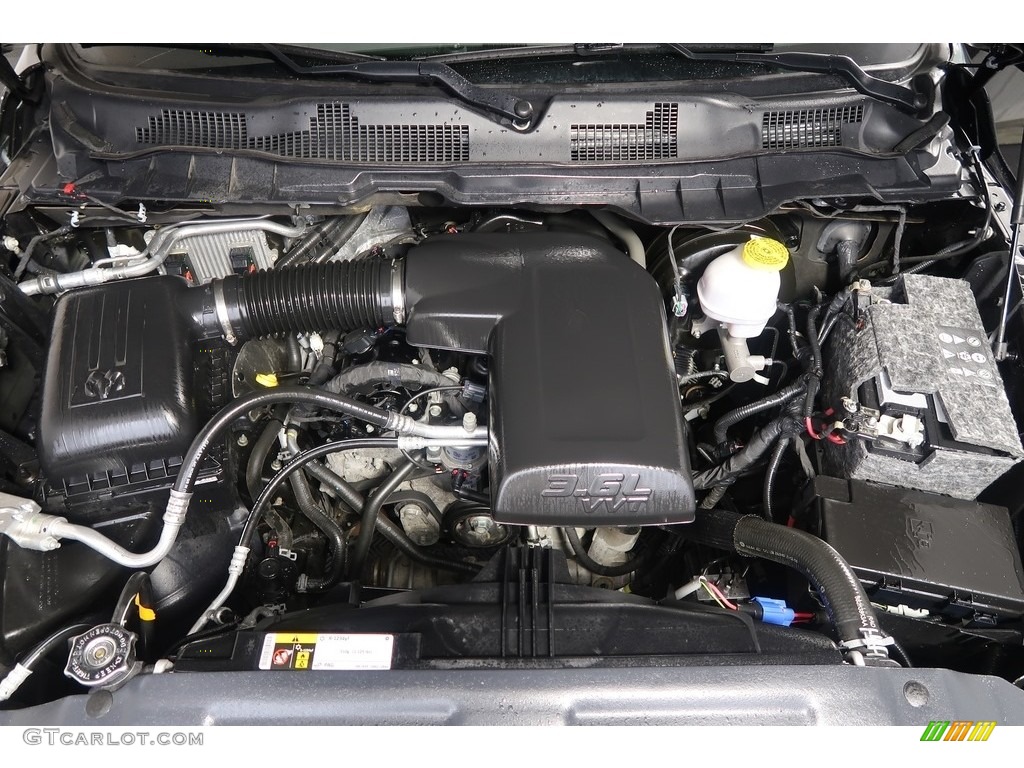 2018 Ram 1500 SLT Quad Cab 4x4 Engine Photos