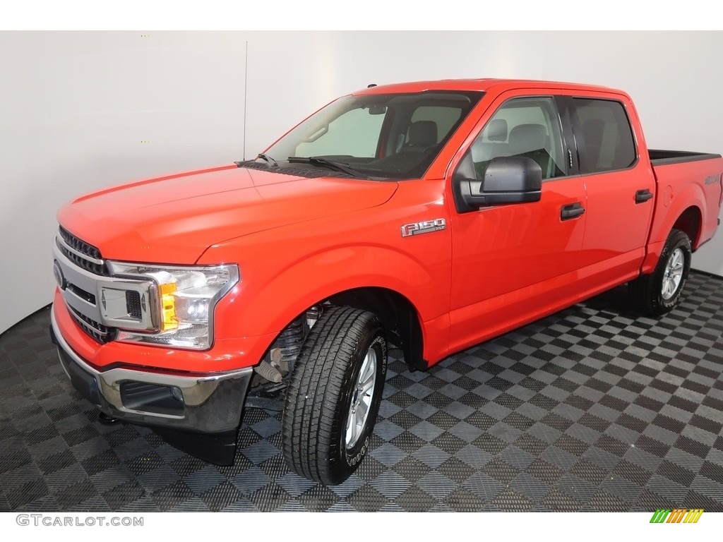 2018 F150 XLT SuperCrew 4x4 - Race Red / Earth Gray photo #7