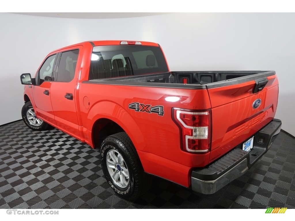 2018 F150 XLT SuperCrew 4x4 - Race Red / Earth Gray photo #10